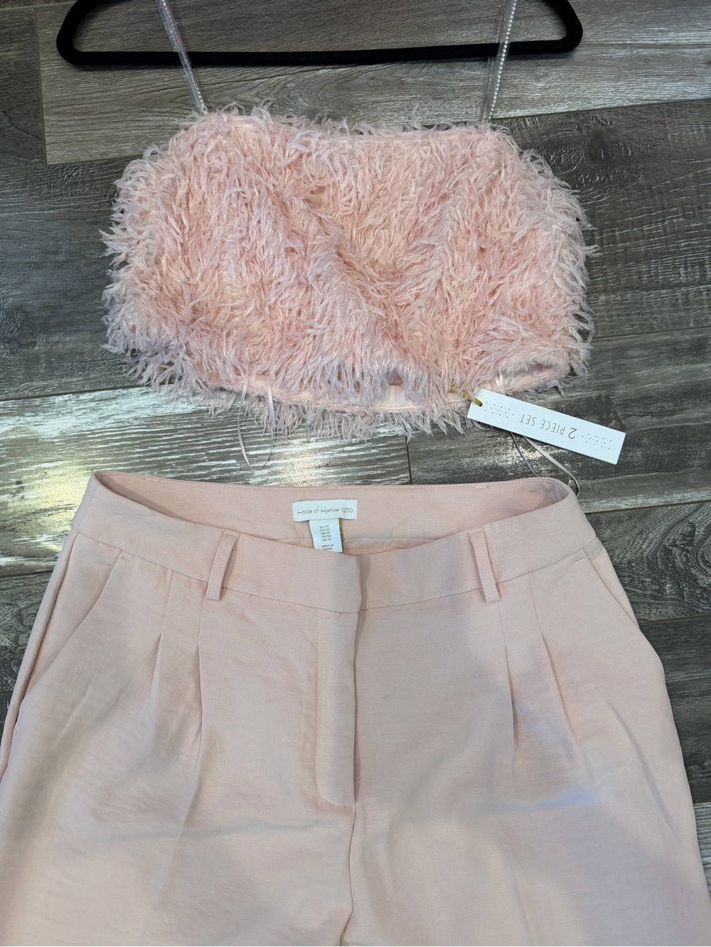 House of Harlow 1960 Blush Wide-Leg Pleated Trousers 2 piece set - Picture 2 of 9